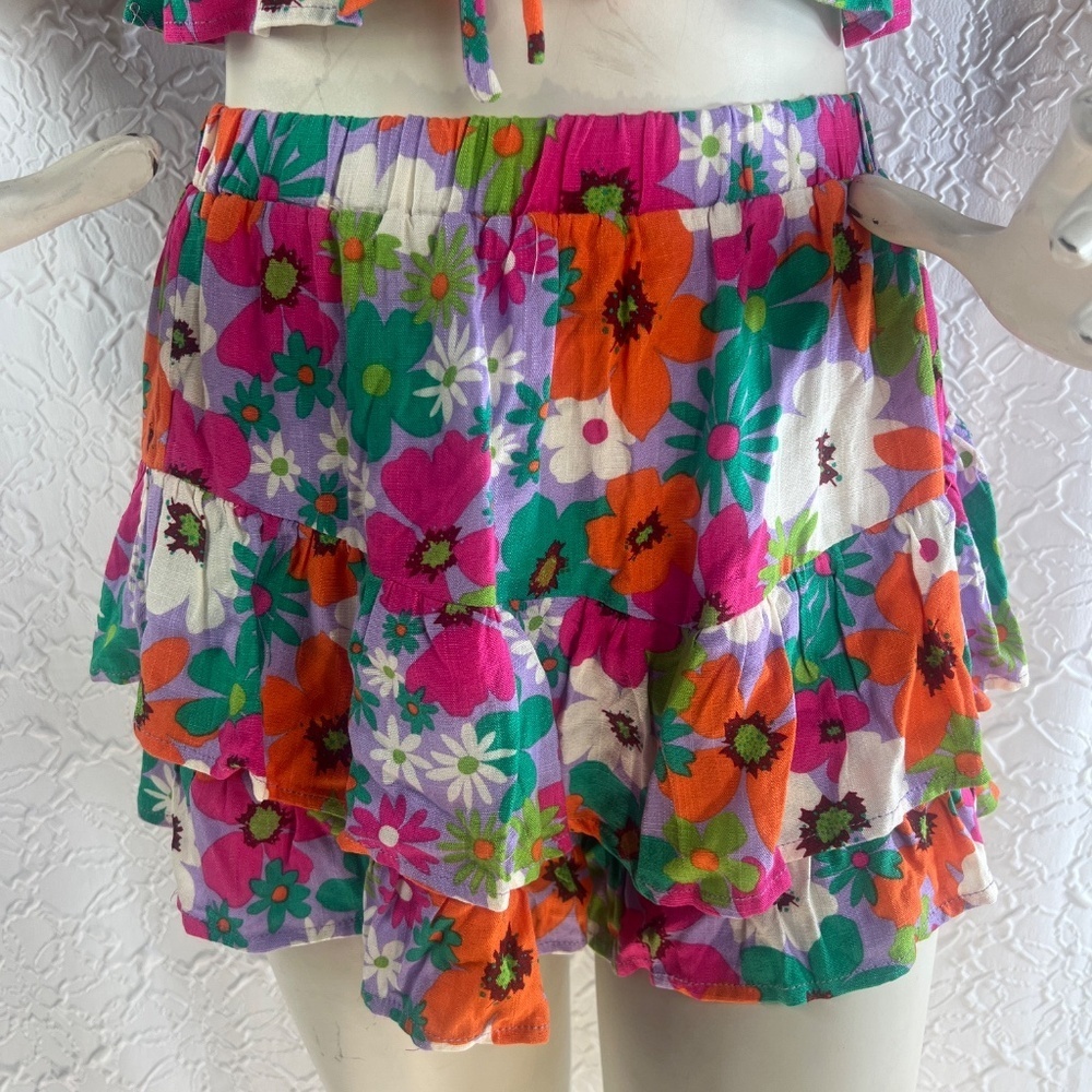 Day + Moon Bright Blossom Crop Top &‎ Short Set - Picture 2 of 8